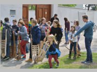 Osterratschen in Neufeld, 19.04.2014