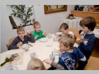 Roratefrhstck mit Volksschlern in Neufeld, 18.12.2014