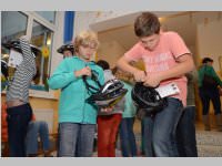 Fahrradhelme fr die VS Neufeld, 27.09.2013