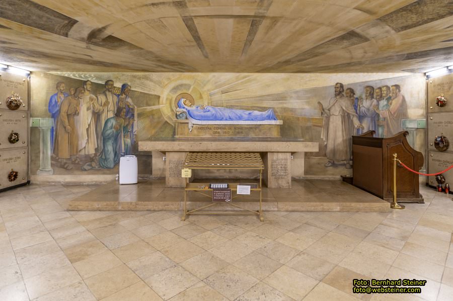 Moschee Gazi Khassim in P�cs, April 2026
