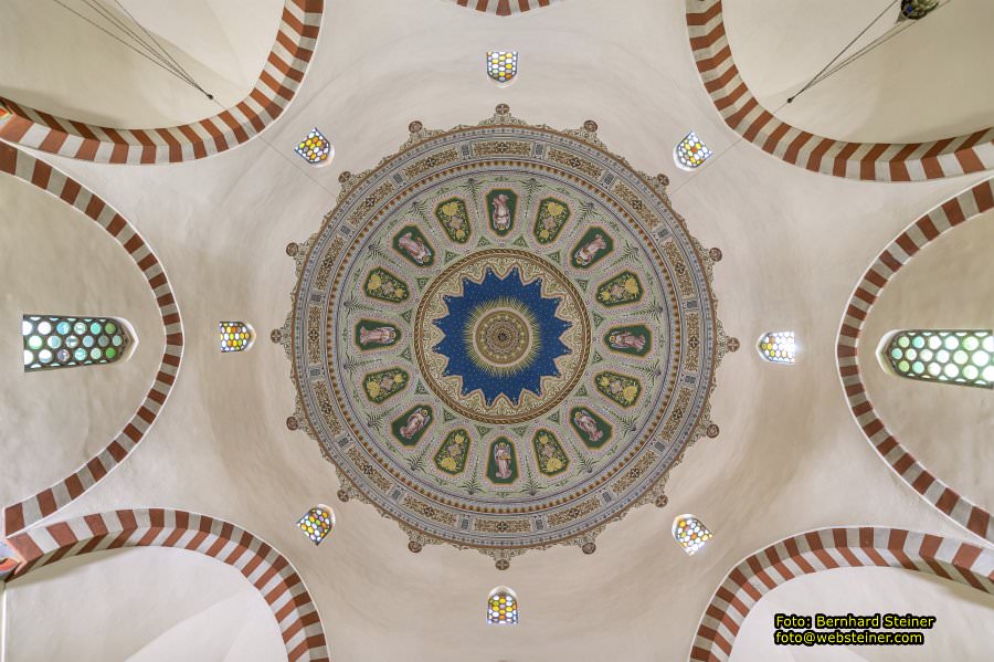 Moschee Gazi Khassim in P�cs, April 2026