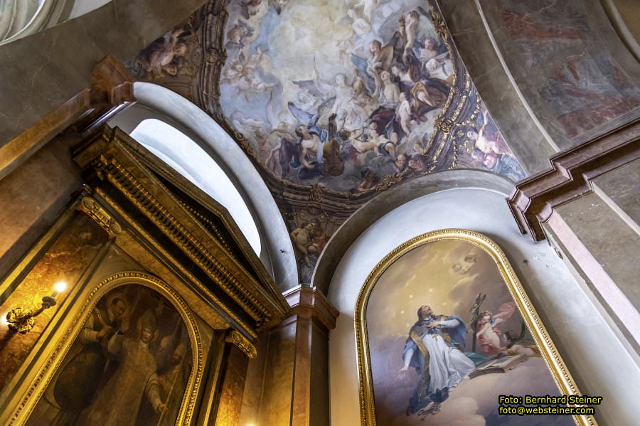 Michaelerkirche in Wien, J�nner 2023