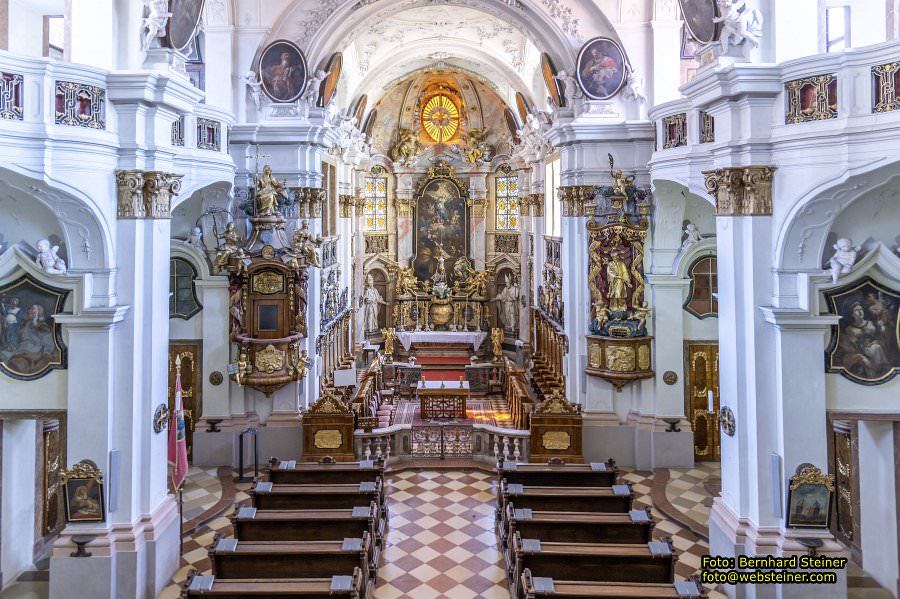 Stift Drnstein an der Wachaubahn, Juni 2023