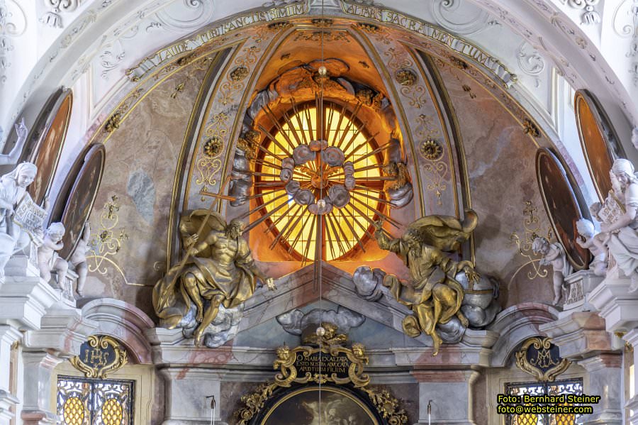 Stift Drnstein an der Wachaubahn, Juni 2023