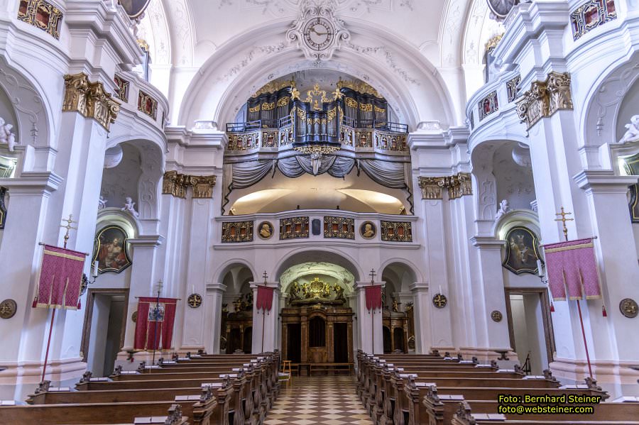 Stift Drnstein an der Wachaubahn, Juni 2023