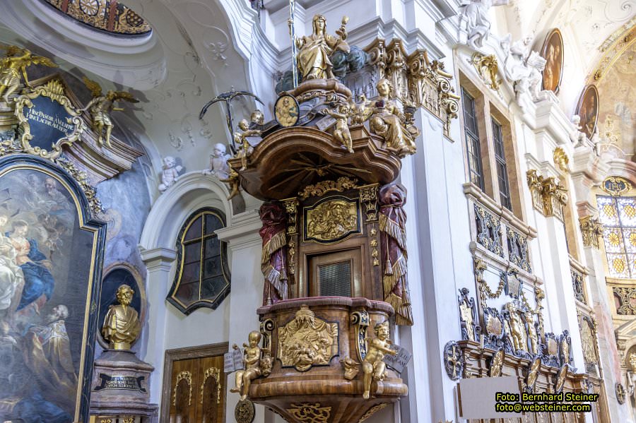 Stift Drnstein an der Wachaubahn, Juni 2023