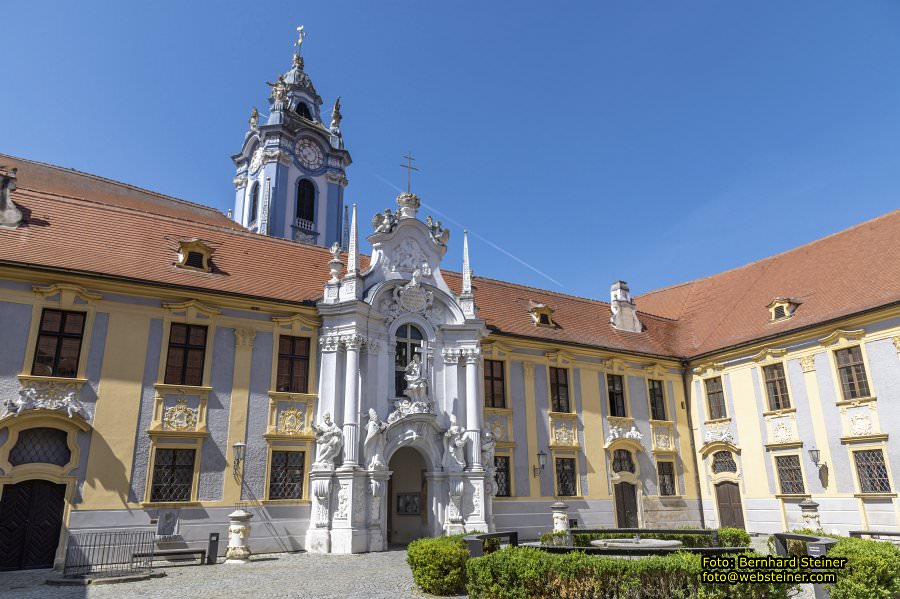 Stift Drnstein an der Wachaubahn, Juni 2023