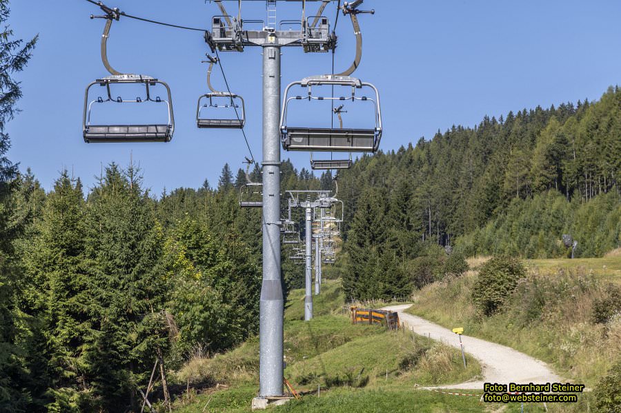 Erlebnisalm Sessellift Sonnenbahn, Mnichkirchen, September 2023