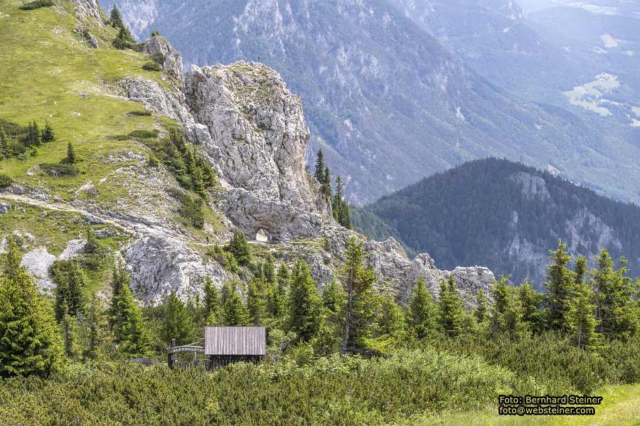 Raxalpe mit Rax-Seilbahn, Juli 2023