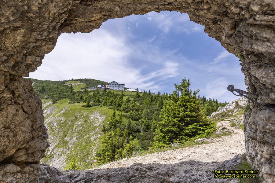 Raxalpe mit Rax-Seilbahn, Juli 2023