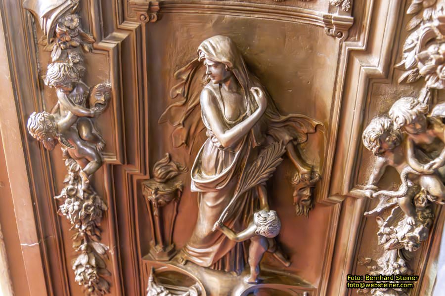 Peles, Brasov, Bran in Rum�nien, April 2024