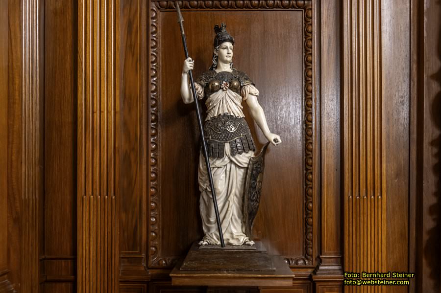 Peles, Brasov, Bran in Rum�nien, April 2024