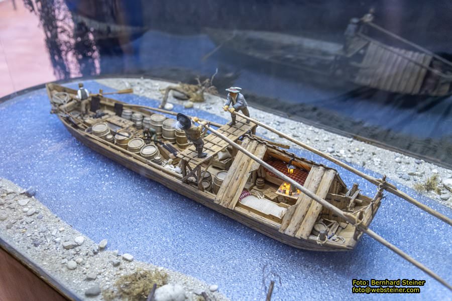 Spitz an der Donau, Wachaubahn, Juni 2023