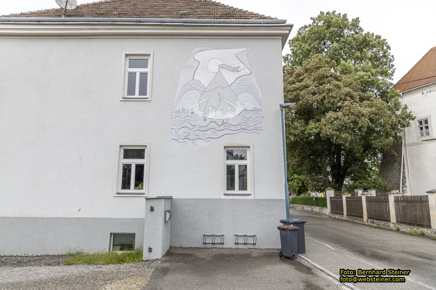 Pfarrkirche und Schloss Traismauer, August 2023