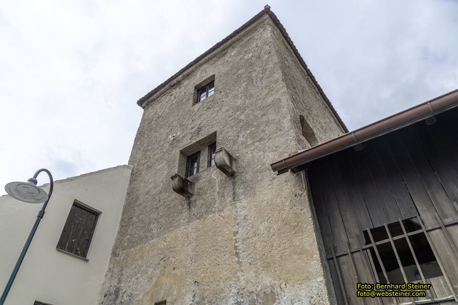 Pfarrkirche und Schloss Traismauer, August 2023